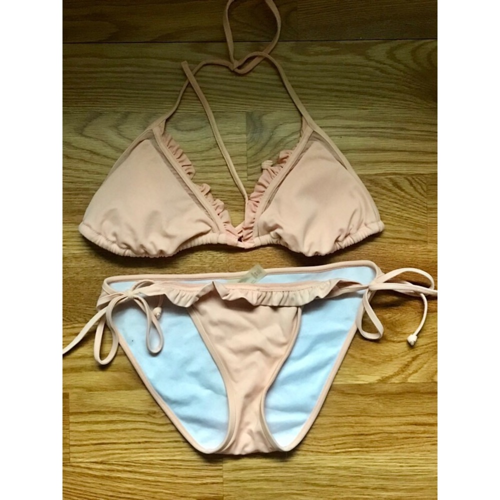 VS bikini